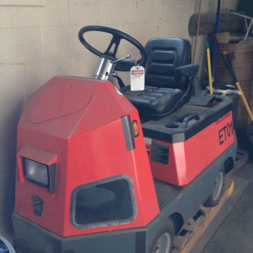 C4-25 electric tow tractor- used- huskey brand for sale