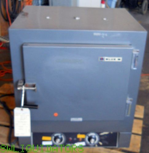 This is a good working  Blue M Stabil-Therm Gravity Oven OV-18A