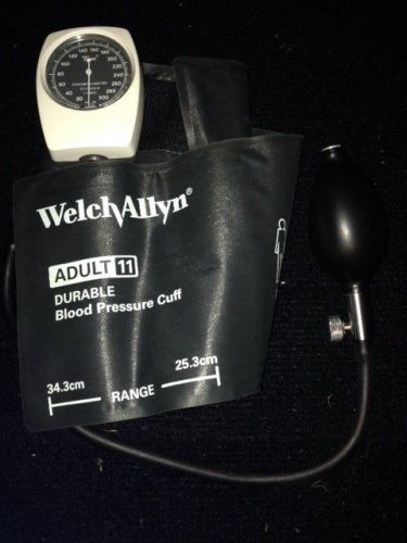 WELCH ALLYN Blood Pressure Cuff in Case