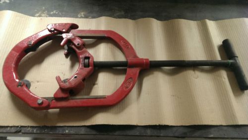 REED H-8  6&#034; - 8&#034; PIPECUTTER COMES WITH 4- CUTTER WHEELS