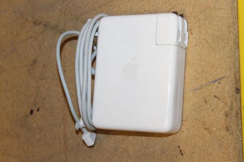 APPLE 85W Portable Power Adapter Model : A1172 Used