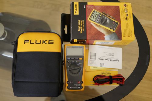 Fluke 177 True RMS Digital Multimeter With Free Case