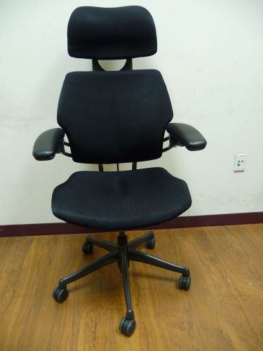 Humanscale &#034;Freedom&#034;Office Chair High Back w/Headrest #10753