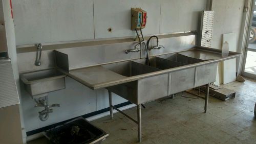 Three compartment sink with handwashing sink