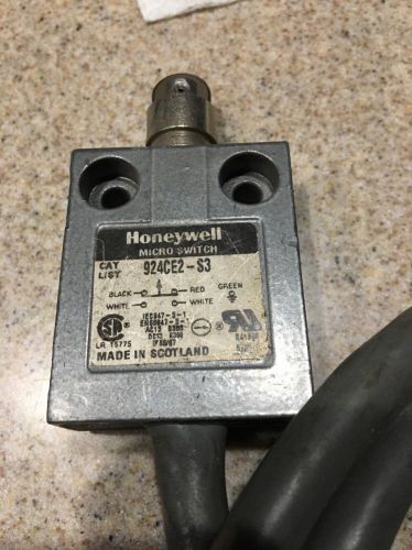 HONEYWELL MICRO SWITCH 924CE2-S3 Safety Interlock Switch