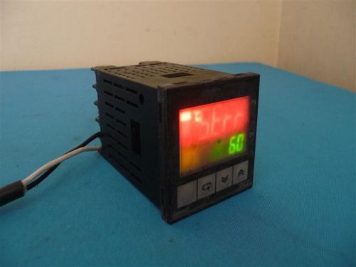 Omron E5CN-Q2 E5CNQ2 Temperature Controller