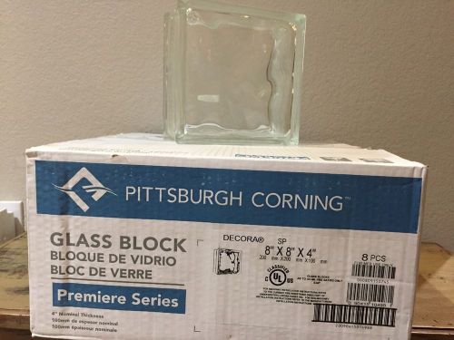 Decora Glass Block 8 &#034; X 8 &#034; X 4 &#034; Premiere Decora Wave