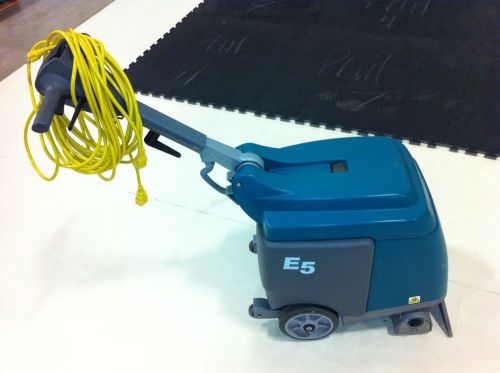 Tennant E5 Carpet Cleaning Extractor