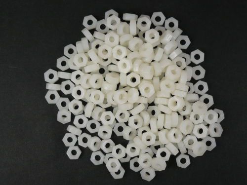 NA  30 pieces nylon hexagon nut M3 off white new