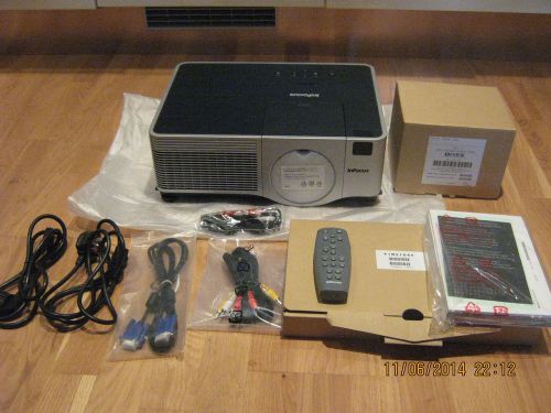 Infocus in5104 projector additionally  with brand new lamp/bulb!!! for sale