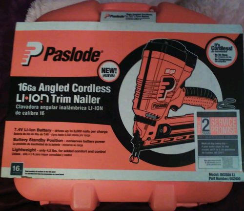 Paslode 902400 16 ga angled li-ion cordless finish nailer kit for sale