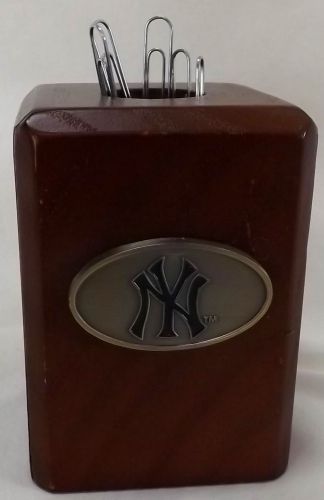 New York Yankees Wooden Paper Clip Holder - Vintage - 3-1/2&#034;T x 2-1/2&#034;W