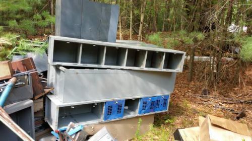 VINTAGE SET OF MULTIPLE COMPARTMENTS SCHOOL GYM LOCKERS