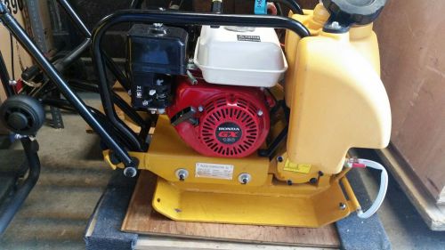 Plate compactor tamper honda + wheel kit + water kit + 1 year warrany for sale