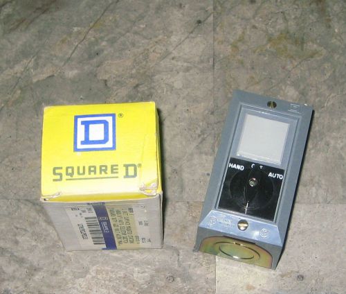 New in box square d suface mounted station hands/off selector switch for sale