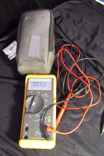 FLUKE 76 TRUE RMS MULTI METER with LEADS AND CASE