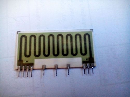 8211RH.1A Original power resistor unsold from the LENZE power inverter.