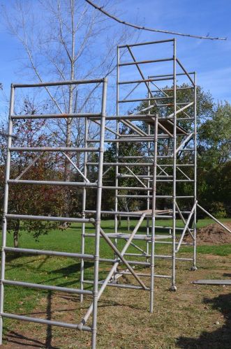 Upright scaffold double width easy up aluminum scaffolding w/ platforms staging for sale