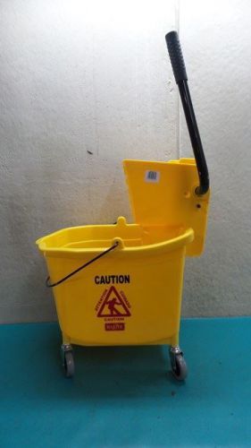 Harper hc0070ye 35 qt side press yellow 32 oz mop bucket wringer for sale