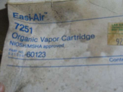 (X9-7) 1 LOT OF 4 NEW EASI-AIR 7251 ORGANIC VAPOR CARTRIDGE