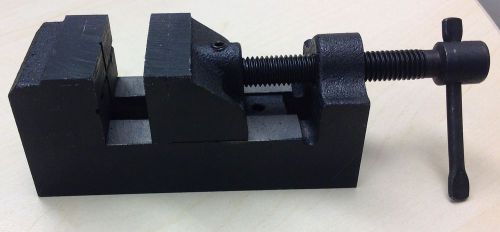 Grooved Jaw Drill Press Vise, 1-1/2&#034; Jaw Width