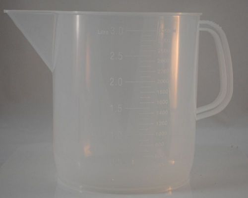 Polypropylene graduated plastic pitcher beaker: 3000ml short form 3 liter for sale