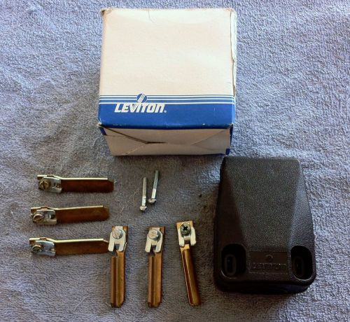 Leviton 3 Pole 4 Wire Angle Plug -  30/50A125/250V - # 275-T - 275 T