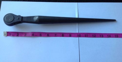 Klein Tools Ratcheting Construction Wrench Klein # 3238 - Spud Wrench 1/2&#034; Drive