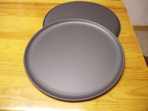 17 IN RESTAURANT NON-STICK FINISH PIZZA PAN HEAVY GUAGE ALUMINUM EVEN BAKE