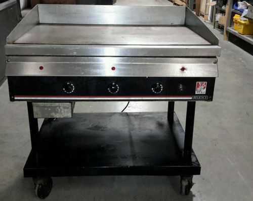 Used Commercial 36&#034; Wolf Regency Gas Griddle