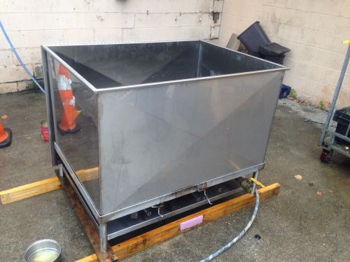 Huge Stainless Steel Natural Gas Cook Tank With Lid &amp; Strainers