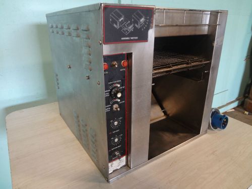 H.D. COMMERCIAL &#034;AMERICAN PERMANENT WARE&#034; C. TOP CONVEYOR STYLE BREAD TOASTER