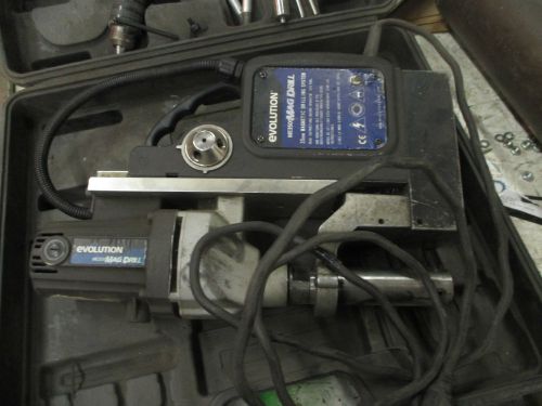 EVOLUTION ME-3500 MAGNETIC DRILL, W/1/2-20UNF DRILL CHUCK &amp; 9/16 CUTTER NEED WO