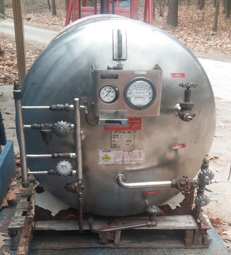 CryFab Stainless Steel Liquid Oxygen/Nitrogen Tank Model CDL 147 Gallon