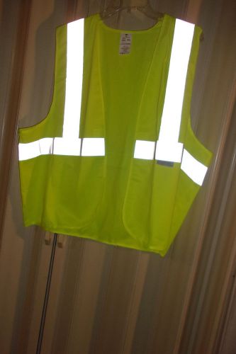 3M Yellow Polyester Reflective Safety Vest - Size fits most - 94618