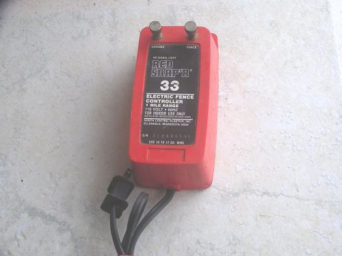 RED SNAP&#039;R 33 1 MILE ELECTRIC FENCE CONTROLLER 110V