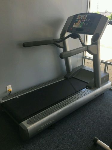 Lifefitness 95ti treadmill
