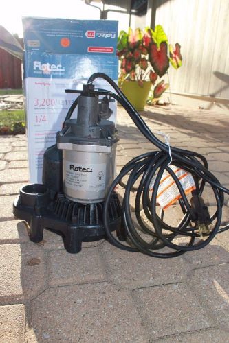 Flotec  1/4 HP Submersible Thermoplastic Sump Pump FPZS25T Tested &amp; Works! (SUN)
