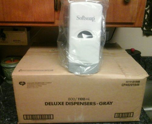 Softsoap Dispensers Case Of 12 New In Box    NEW!