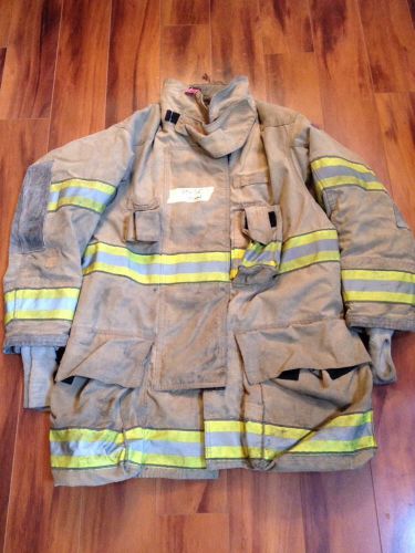 Firefighter Turnout / Bunker Gear Coat Globe G-Extreme Size 39-C x 35-L 2004