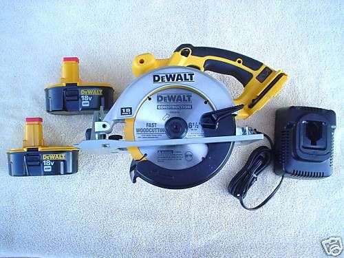 New dewalt dc390 18v cordless 6 1/2&#034; circular saw,2 dc9096 batteries,charger xrp for sale