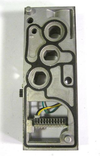 Mac Valves 92B-000-CJ5 modif 1705 pneumatic manifold base