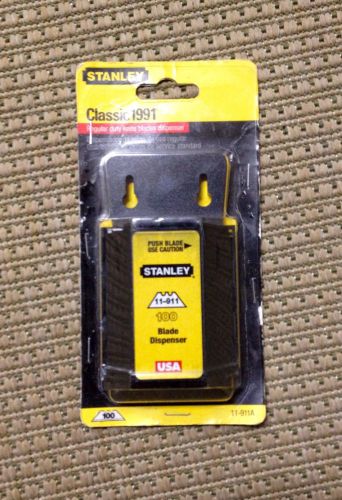 Stanley Classic 1991, 11-911 Utility Blades with Dispenser, Pack of 100