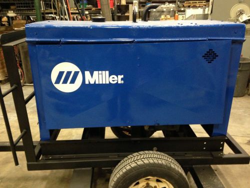 1996 Miller Big Blue 400D DC Welding Generator on trailer