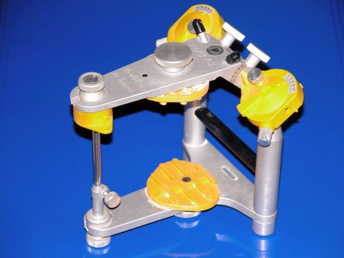 SAM 2P articulator - for screw type mounting plates