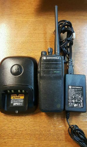 Motorola MOTOTRBO XPR 6350 Two Way Portable Radio UHF 450-512 AAH55TDC9LA1AN