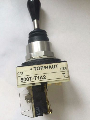 Allen-Bradley 800T-T1A2 Joy Stick/Toggle Switch in Excellent Condition