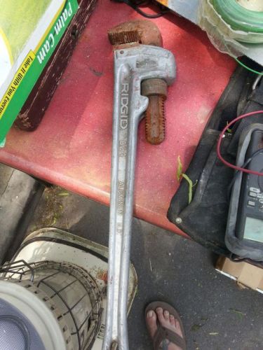 24&#034; aluminum 824 ridgid pipe wrench straight for sale