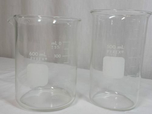 2 Pyrex #1000 600ml Griffin Low Form w/ spout, Glass Beaker, #1040 500ml
