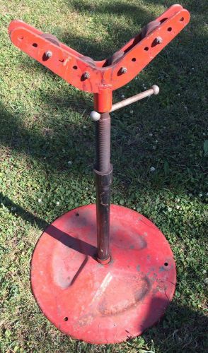 RIDGID Heavy Duty Portable Pipe Stand No 965